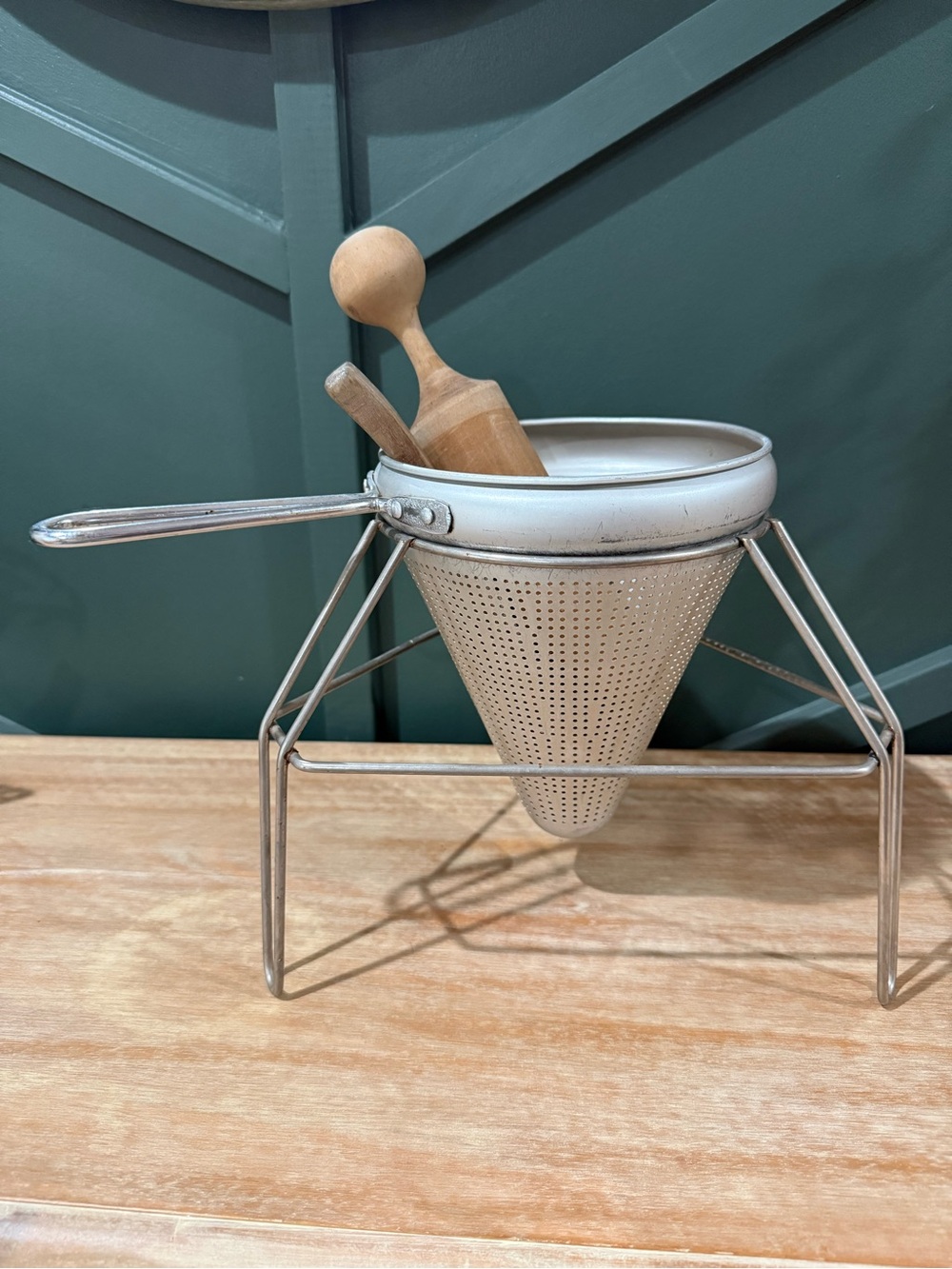 Stainless Steel Cone Strainer with Stand